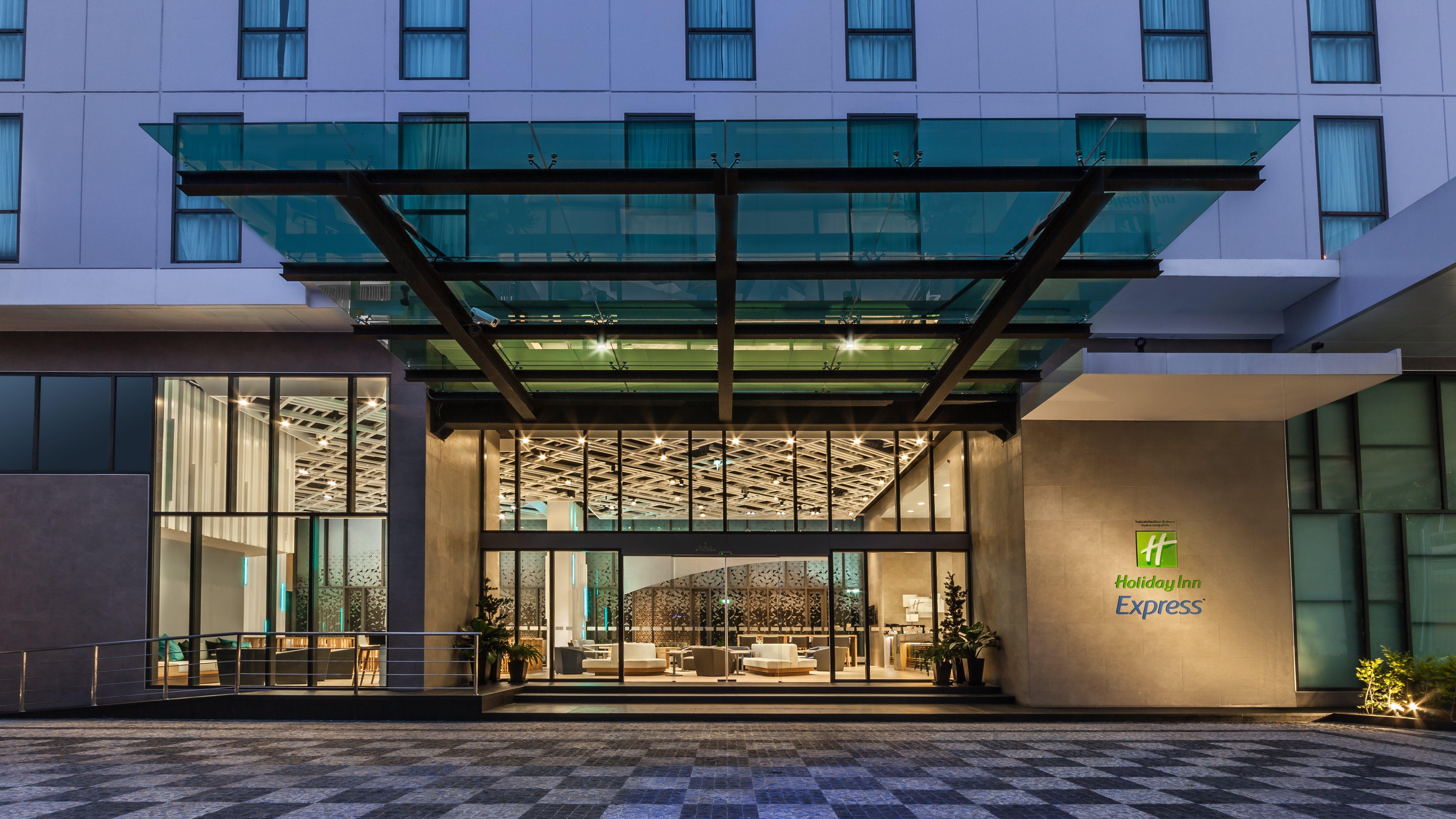 Express Soi Soonvijai By Ihg 4*