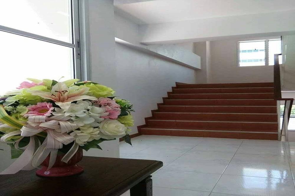 Jr Mansion On Nut Soi 25 Aparthotel 2*