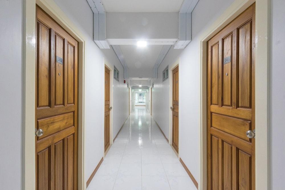 Jr Mansion On Nut Soi 25 Aparthotel