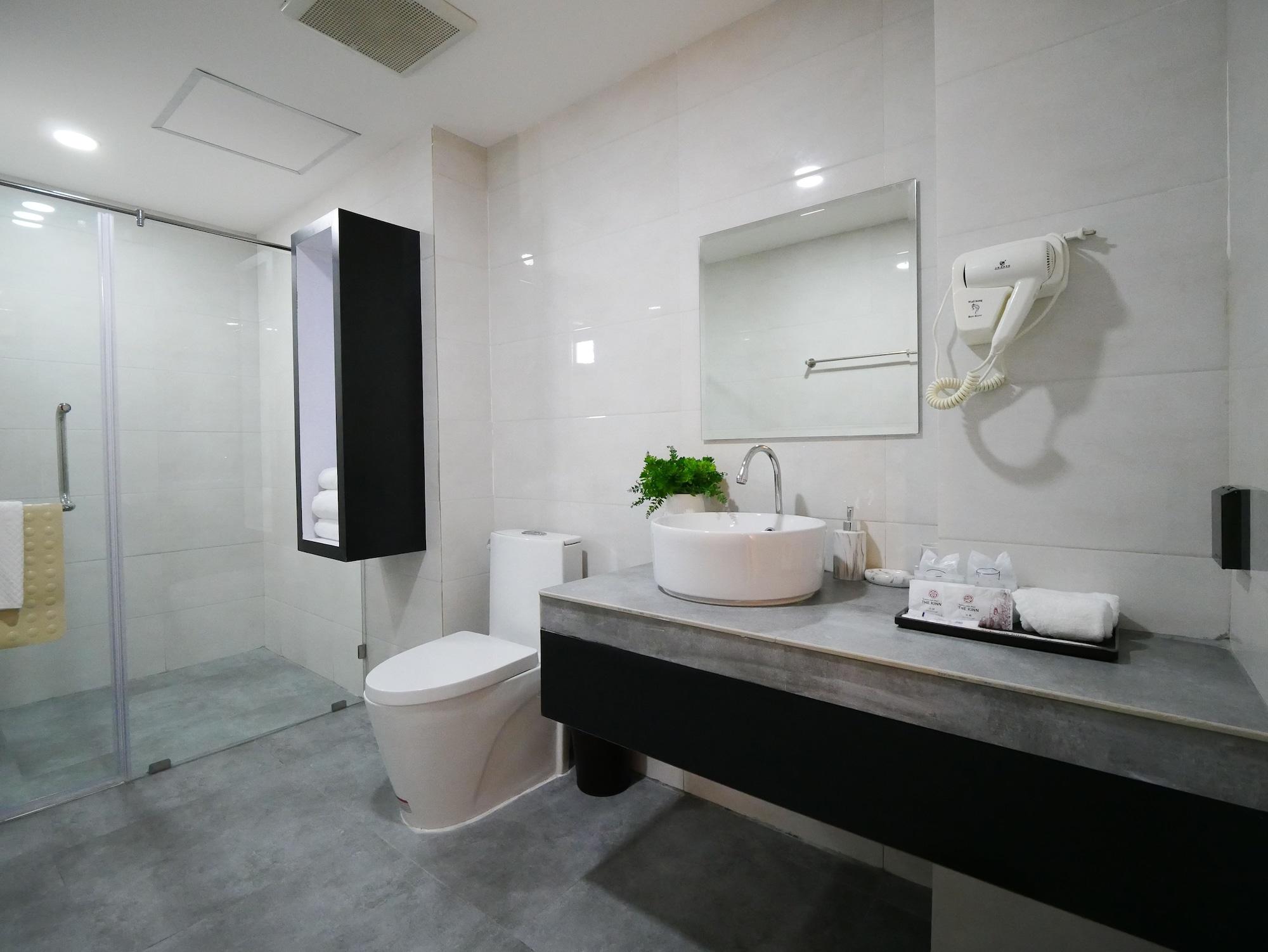 The Kinn Hotel 4*