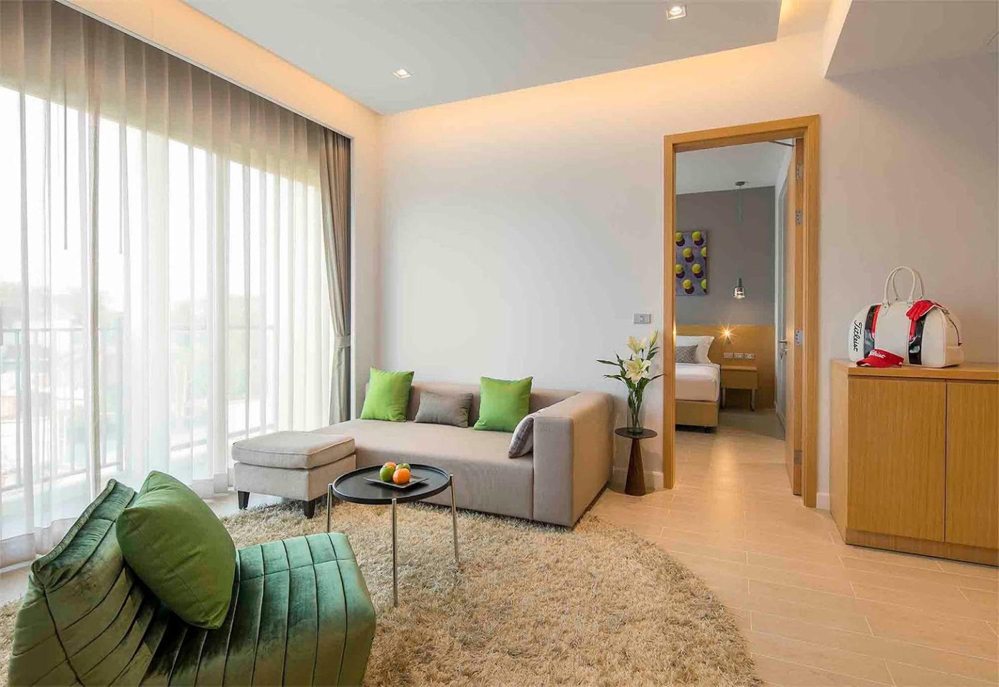 Resort Eastin Thana Golf