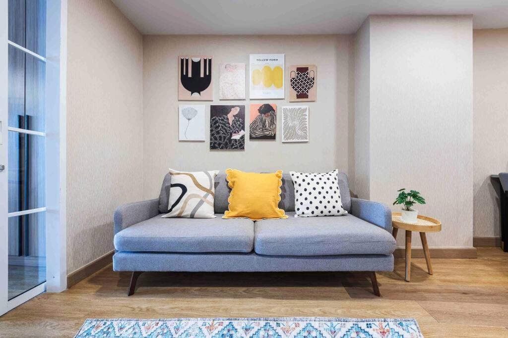 Skyline View, Great Location, Spacious Apartment, Apartemen