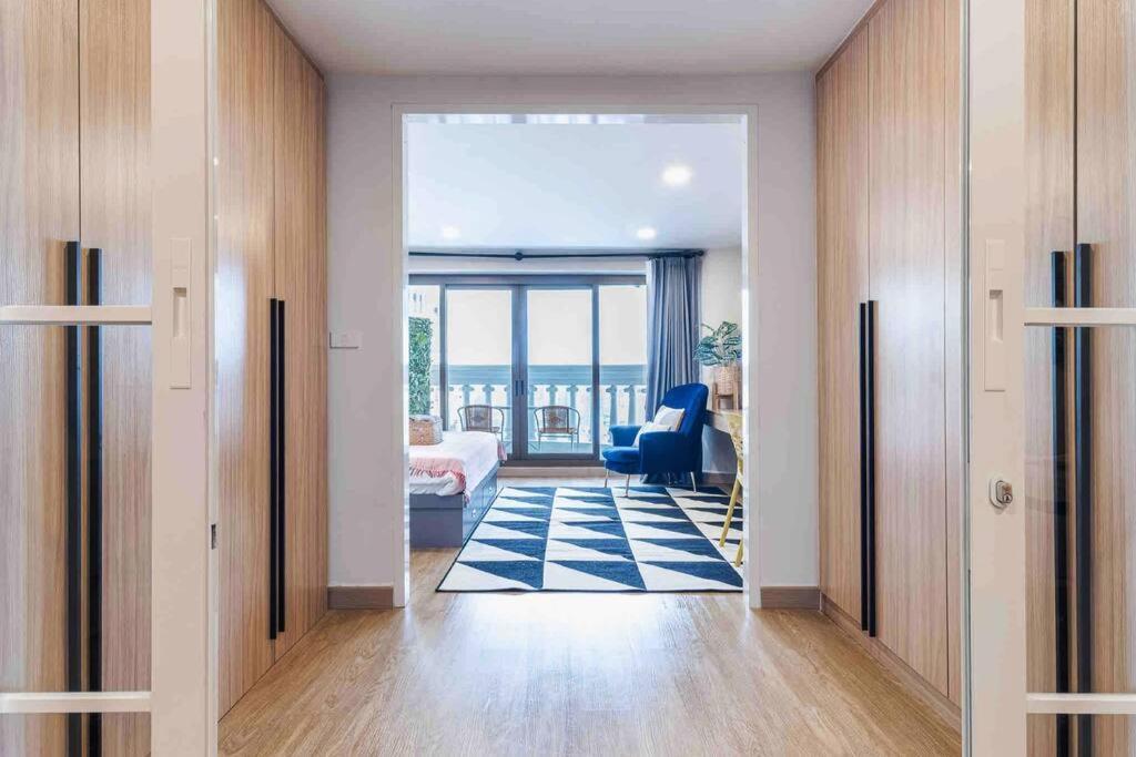 Skyline View, Great Location, Spacious Apartment, Apartemen Bangkok