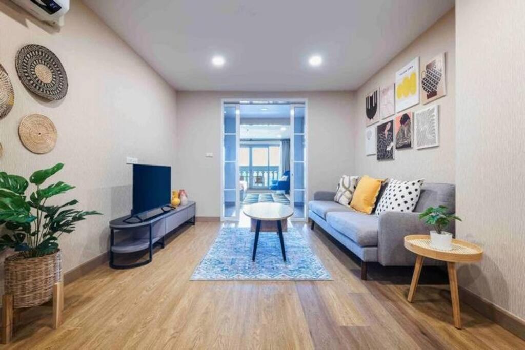Apartemen Skyline View, Great Location, Spacious Apartment, Bangkok