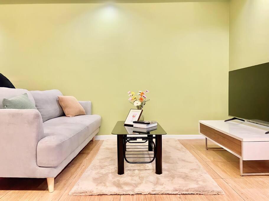 Baan Nonzee Kingsize Bed Big In Sathorn *
