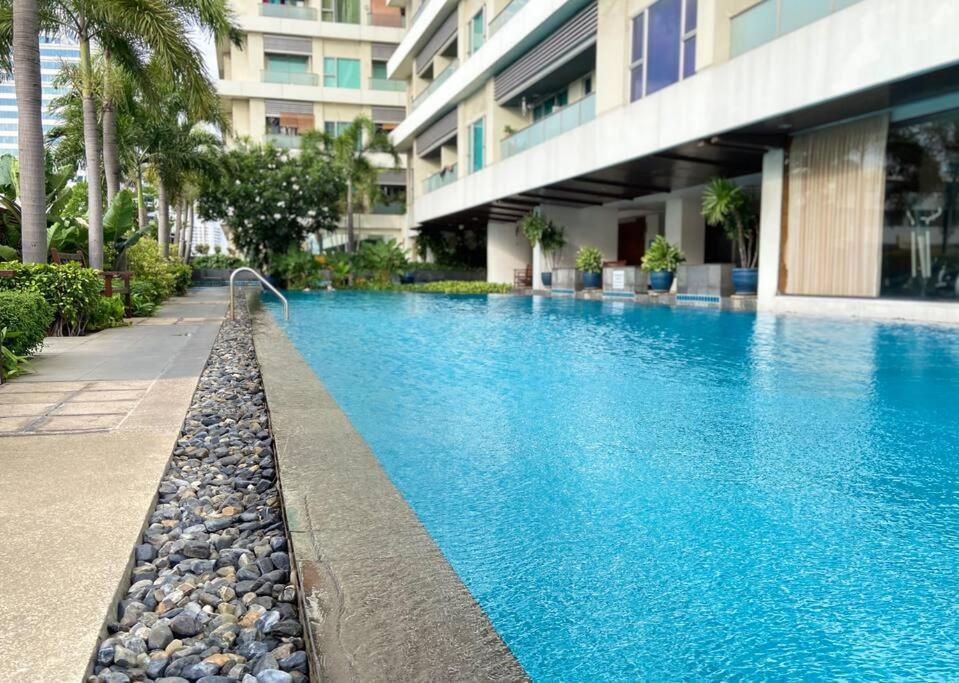 Baan Nonzee Kingsize Bed Big In Sathorn