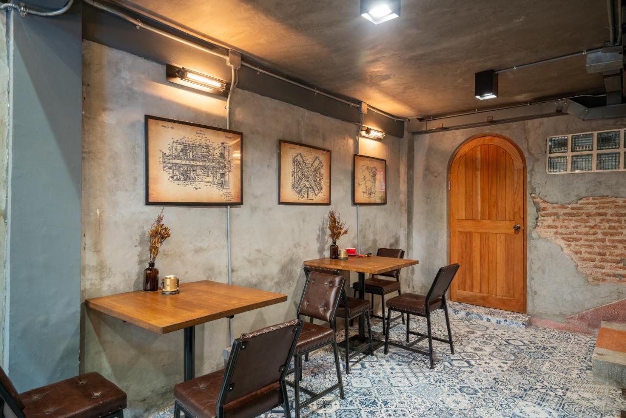 House Of Machine Boutique Albergue