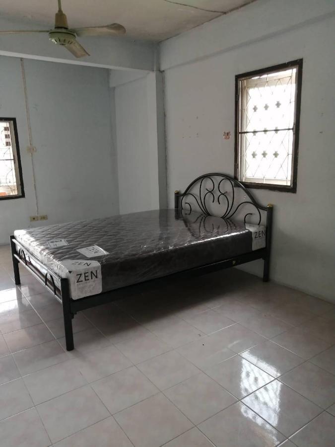 Nong Mai Hotel