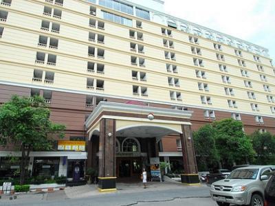 Niran Grand