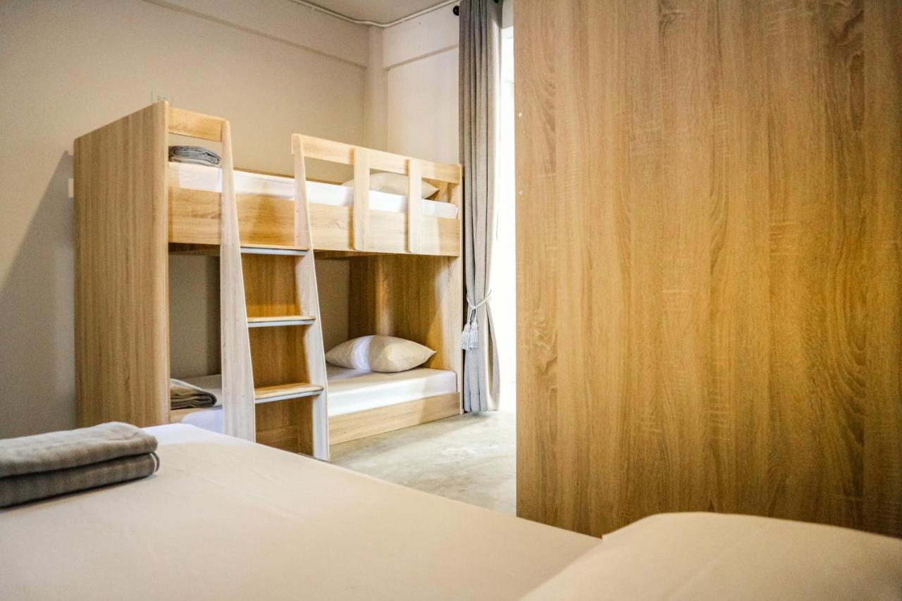 Deep Sleep Hostel