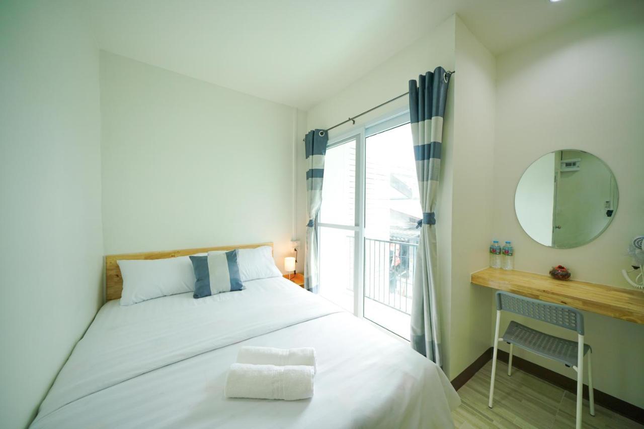 Nut Hostel Bangkok