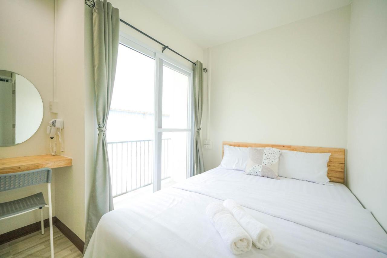 Nut Hostel Bangkok