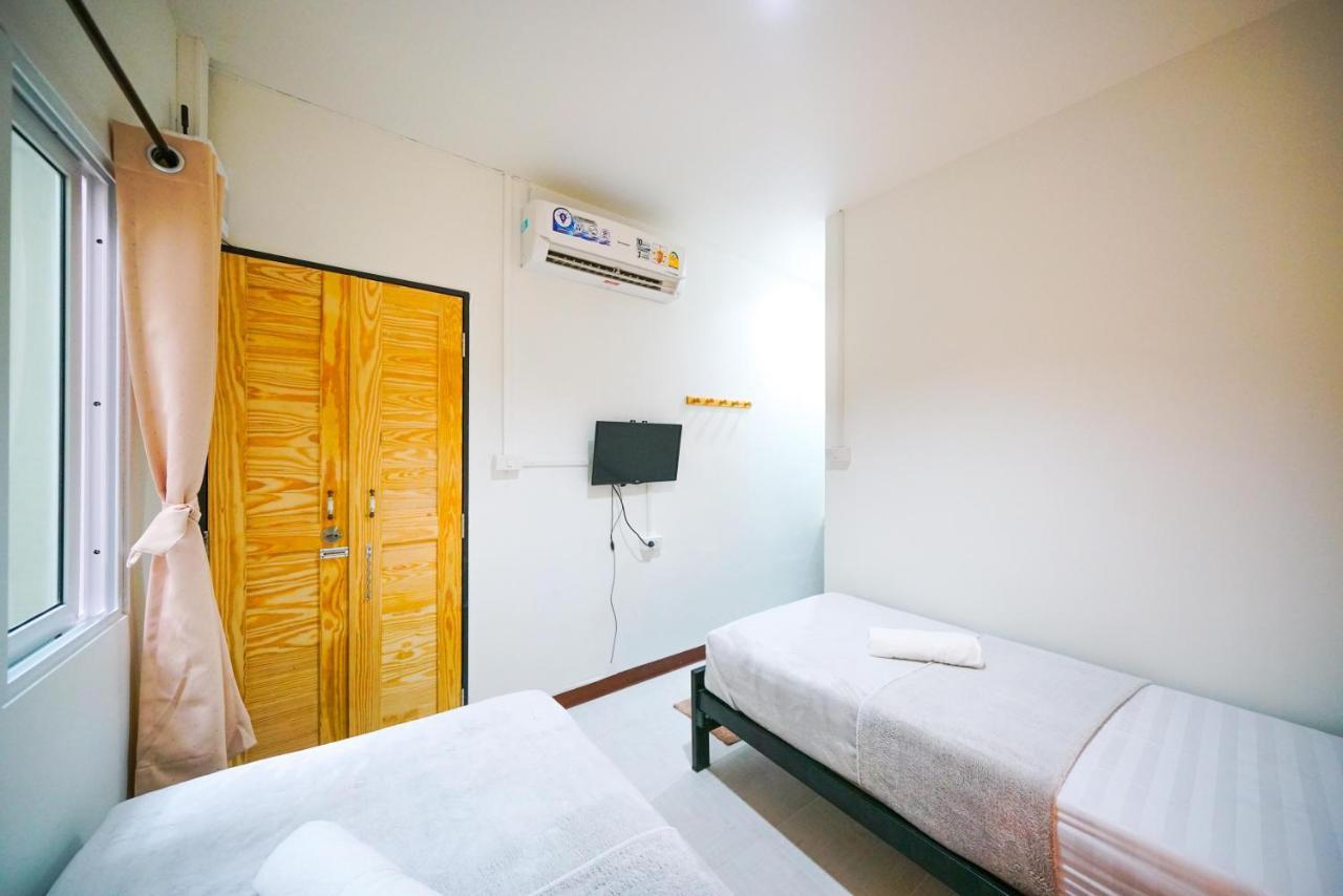 Nut Hostel Bangkok