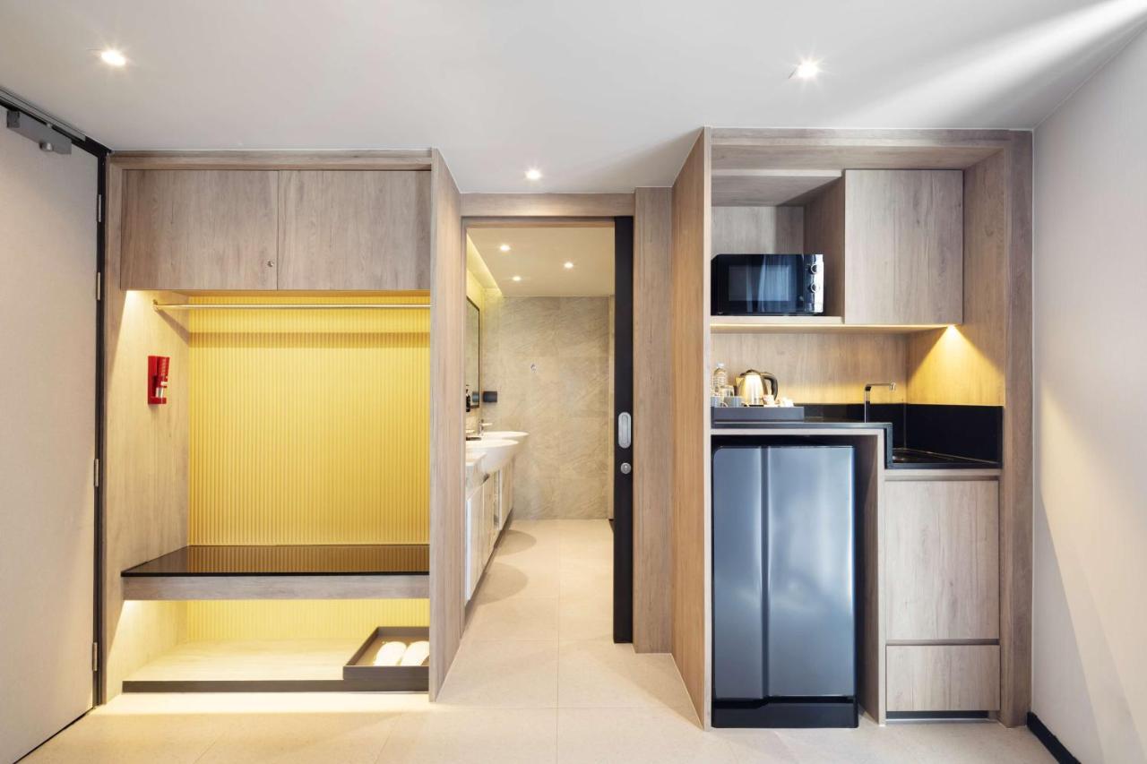Western Ratchada Hotel 4*