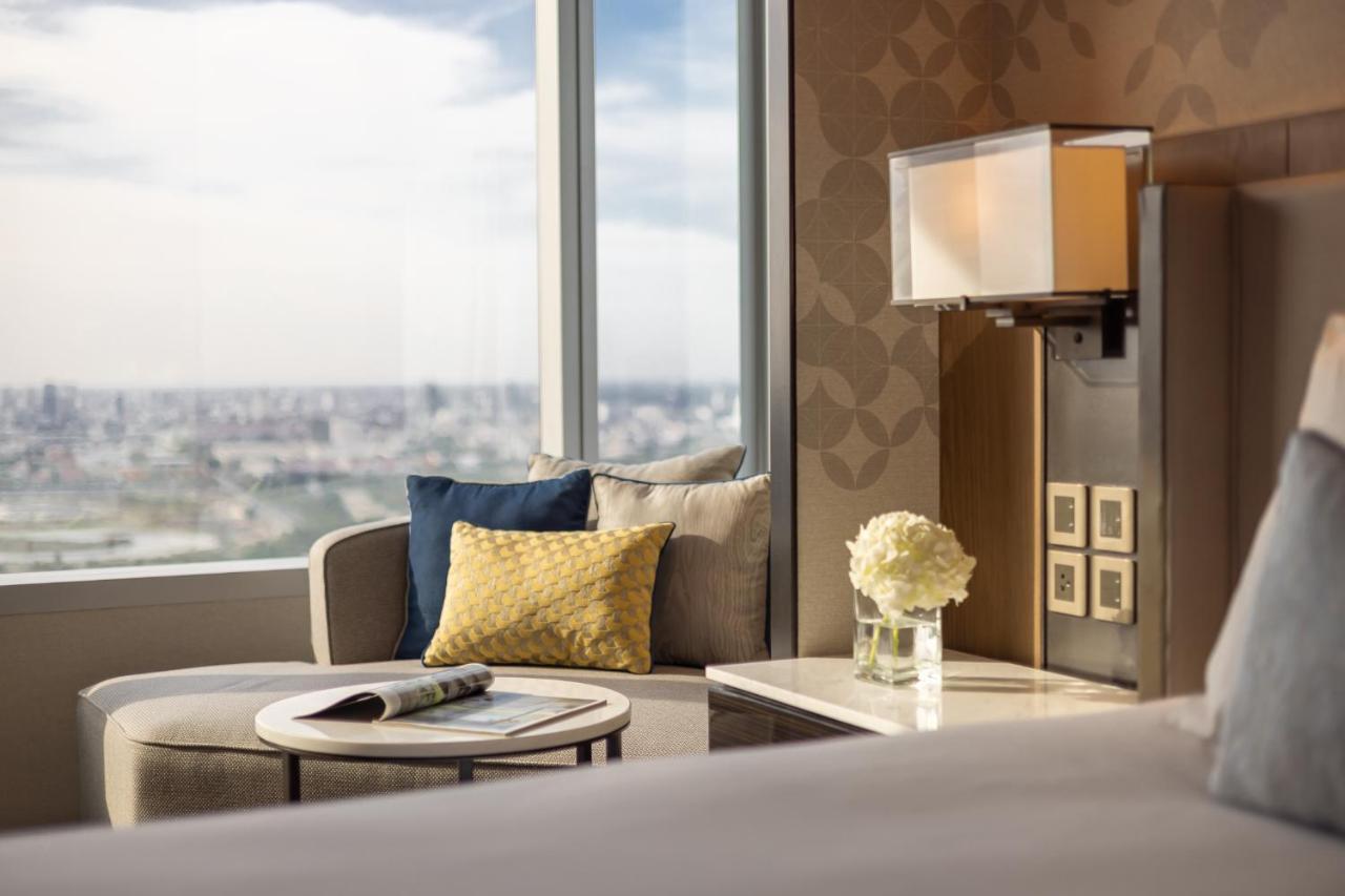 Eastin Grand Phayathai Hotel