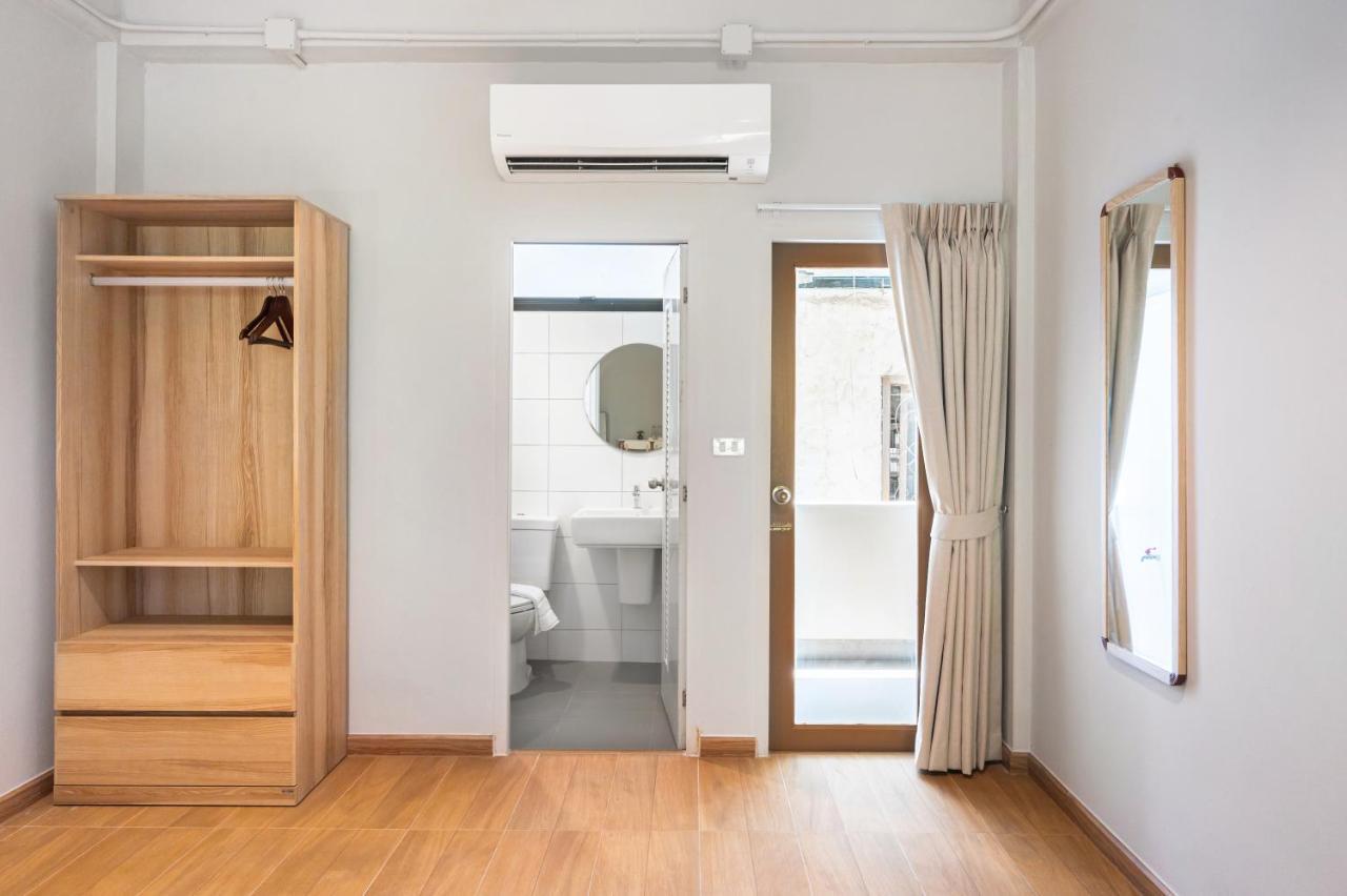 Wizpark Ratchada Hotel
