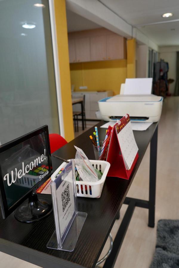 Sura Hostel Bangkok Near Mrt Phra Ram 9 *