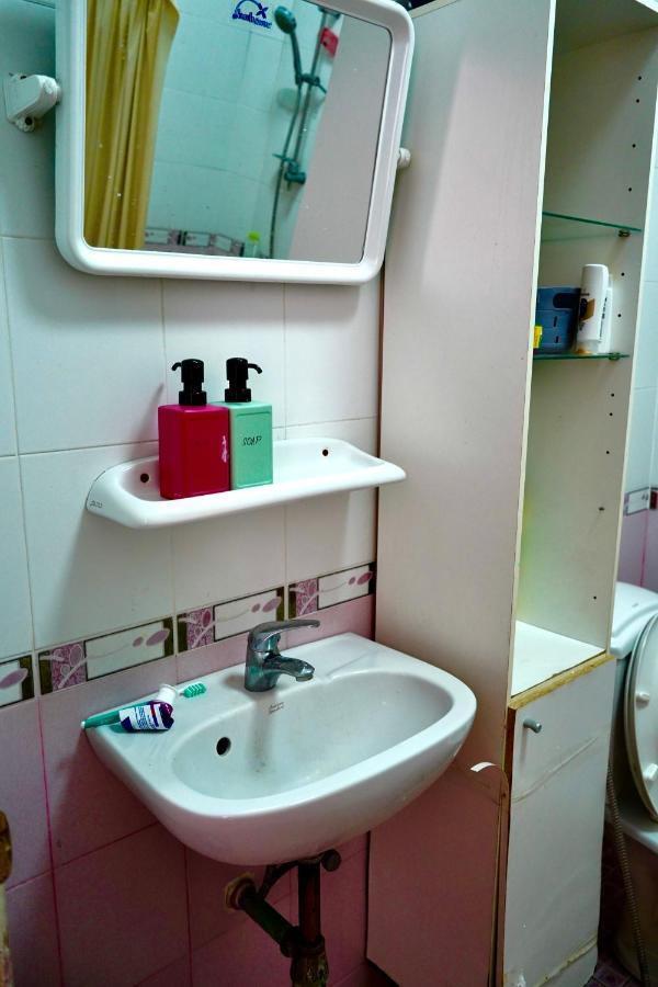 Sura Hostel Bangkok Near Mrt Phra Ram 9 Albergue Banguecoque
