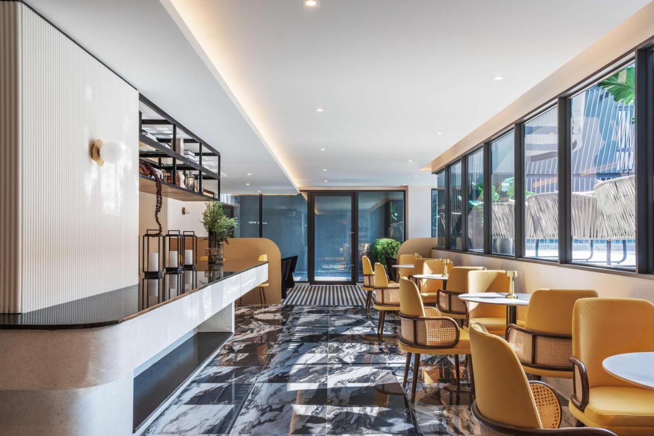 Western Ratchada Hotel 4*