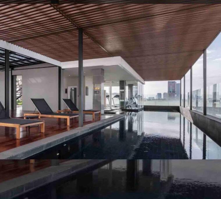 2 Bedrooms, 300 Metres Bts Ekkamai,sukhumvit * Bangkok