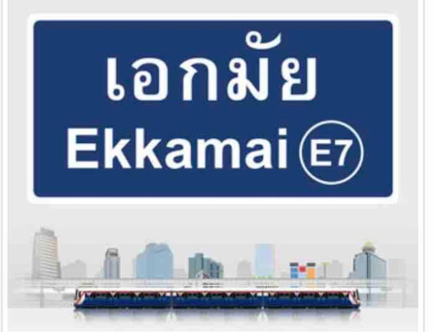 2 Bedrooms, 300 Metres Bts Ekkamai,sukhumvit *