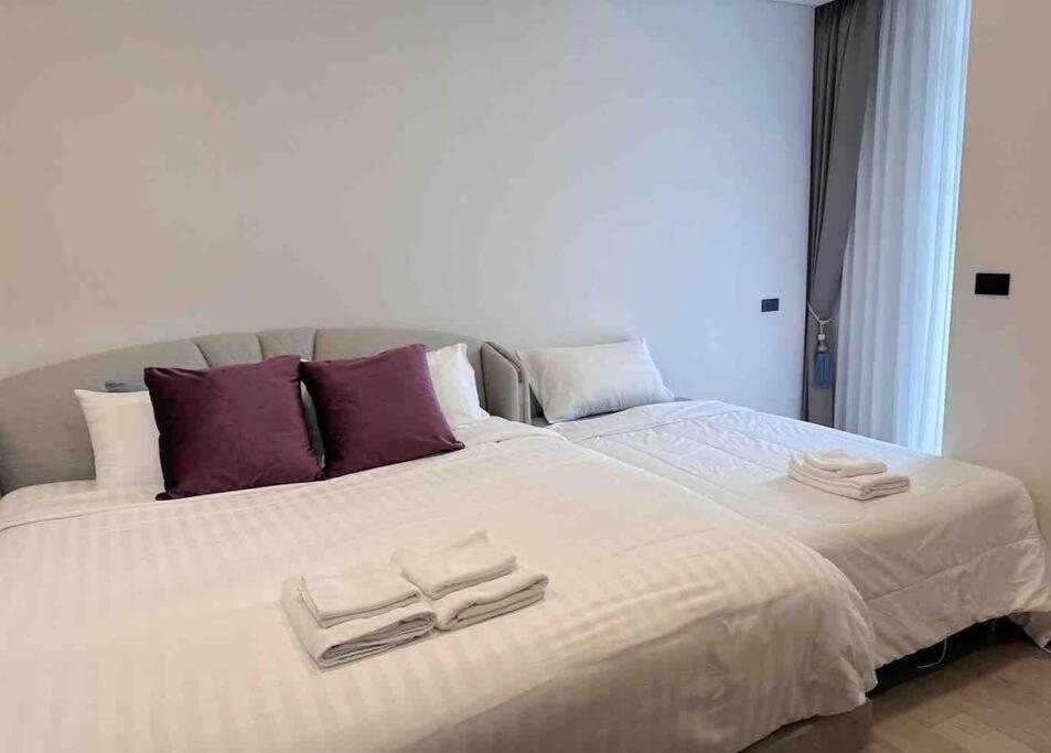 2 Bedrooms, 300 Metres Bts Ekkamai,sukhumvit Apartment Bangkok