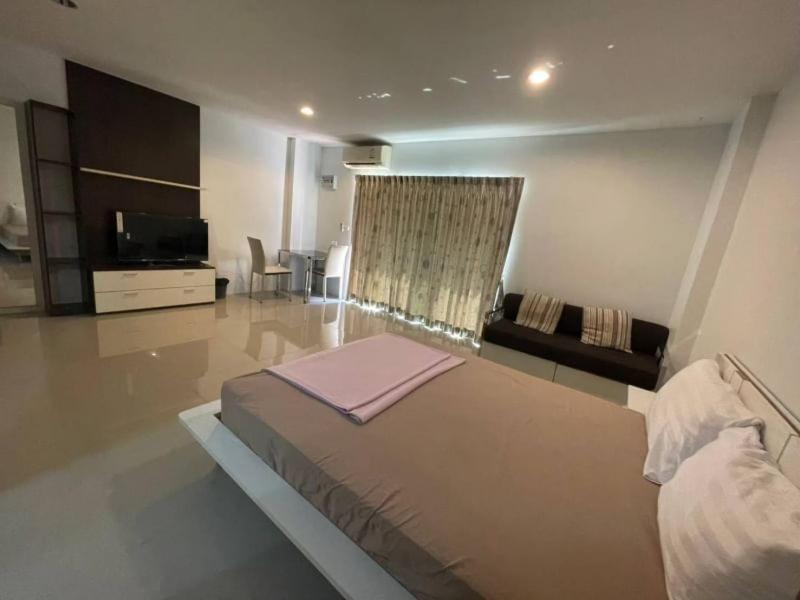 Atroomhostel *