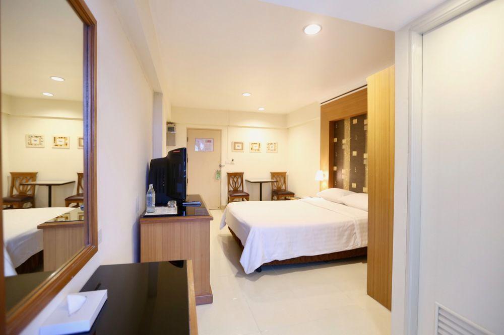 Synsiri 3 Ladprao 83 3* Bangkok