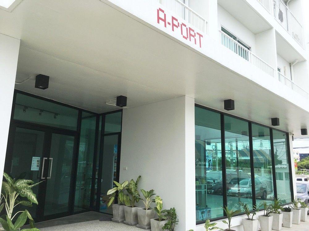 Hotel A-port 3*