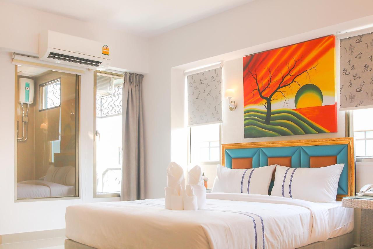 Hotel Maverick Ratchada Bangkok
