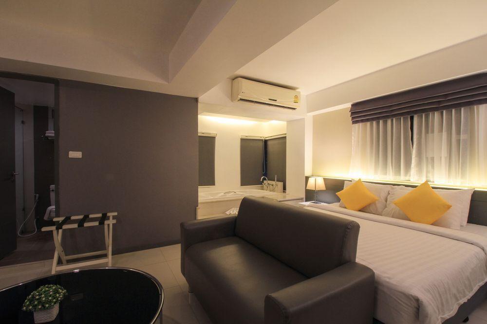 Myhotel Cmyk@ratchada Bangkok