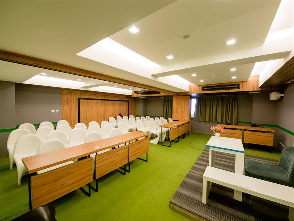 Hotel Myhotel Cmyk@ratchada Bangkok