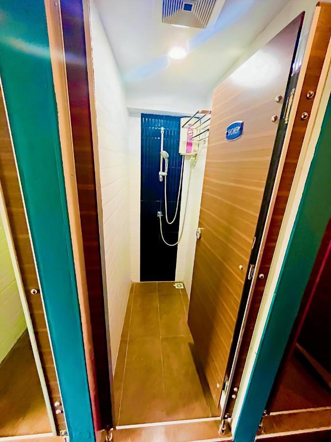 Hostel Xlnt Sukhumvit 8 *