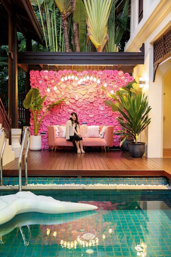 Cbd Pinky Vibe * Bangkok