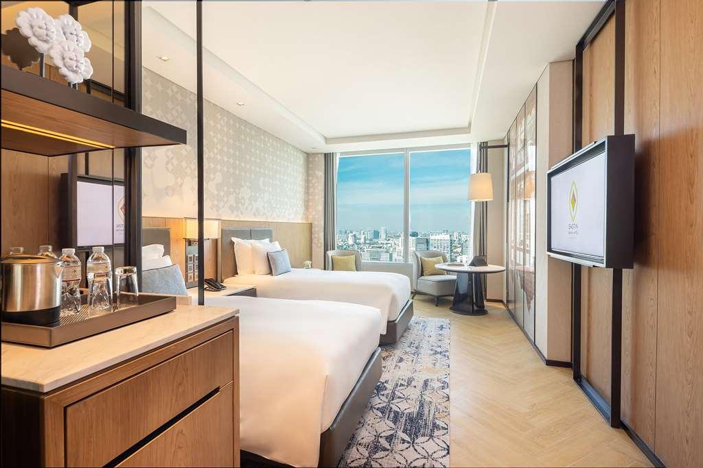 Eastin Grand Phayathai Hotel *