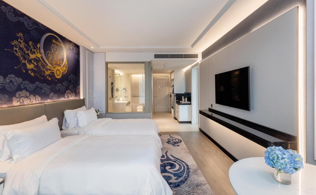 Grande Centre Point Surawong Hotel