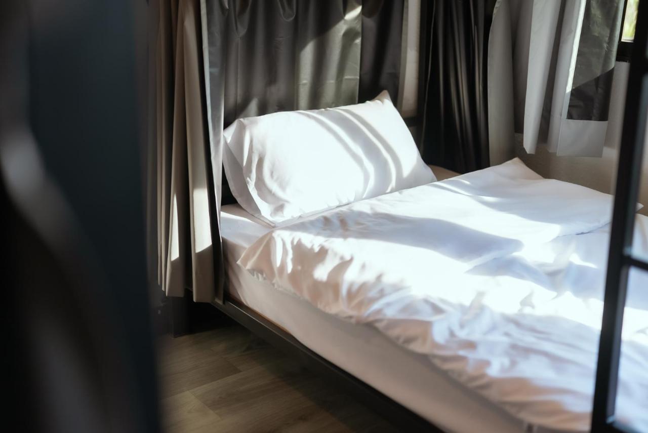 Hostel 420 - Ekkamai Buds & Beds *