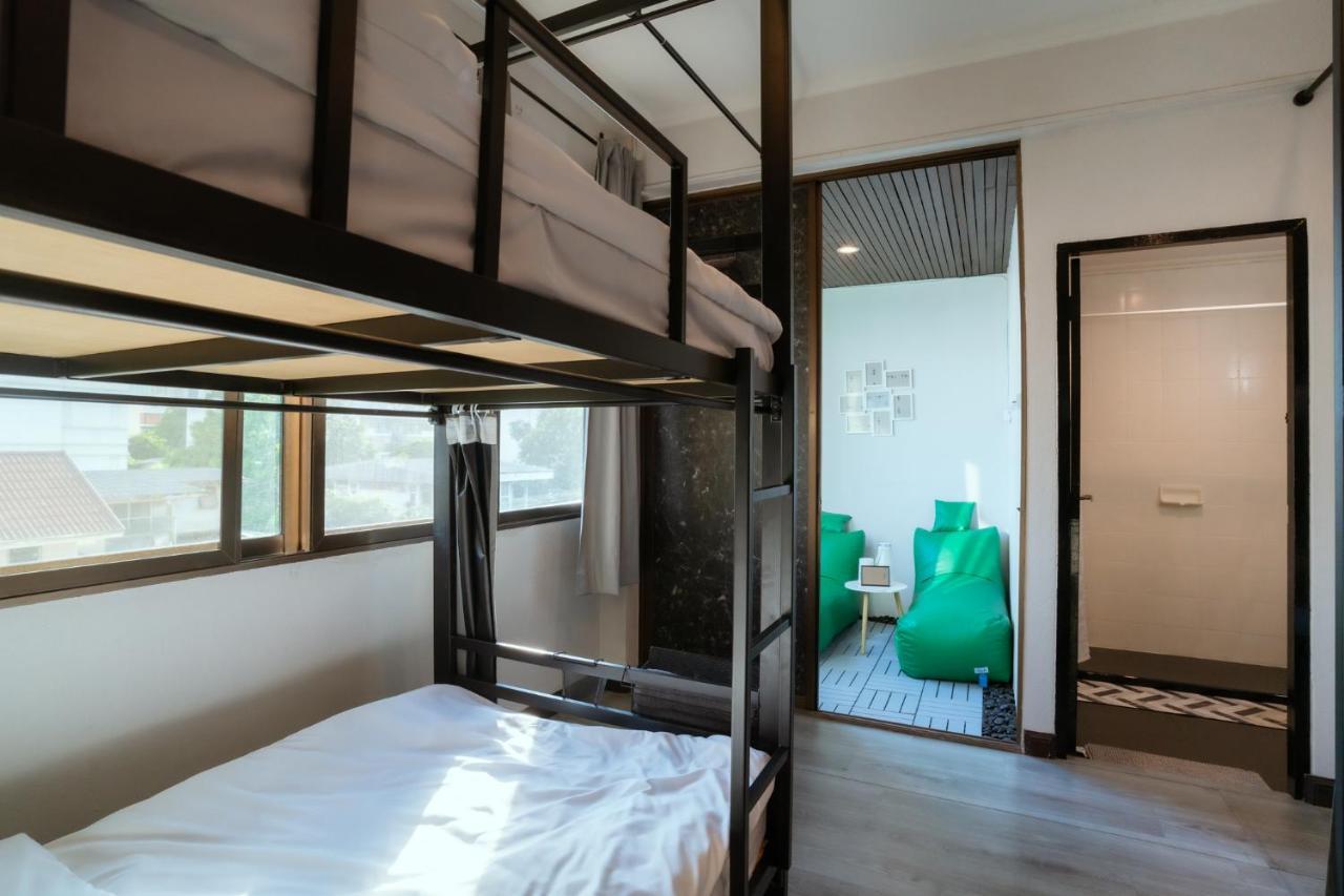 Hostel 420 - Ekkamai Buds & Beds Bangkok