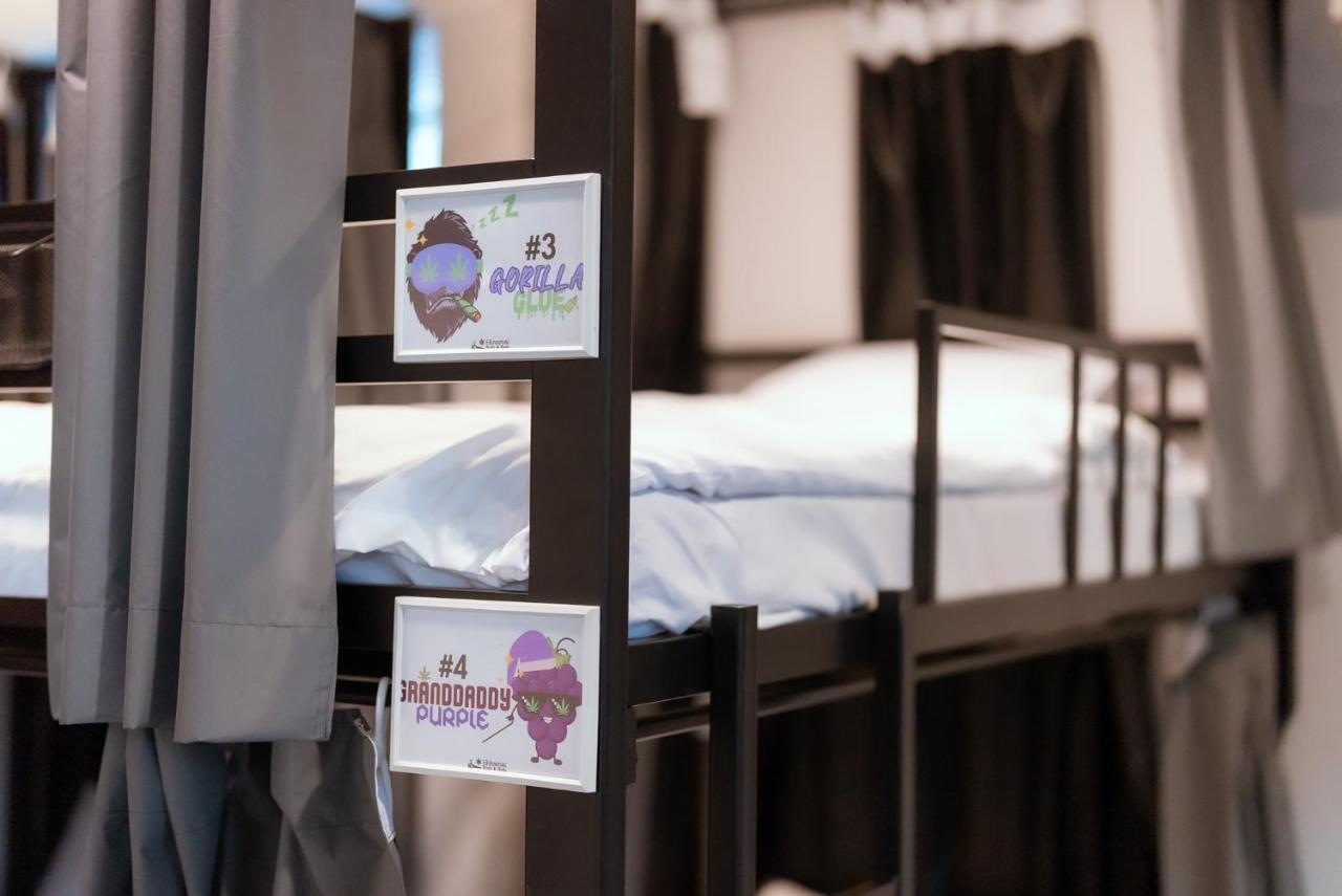 420 - Ekkamai Buds & Beds Hostel *