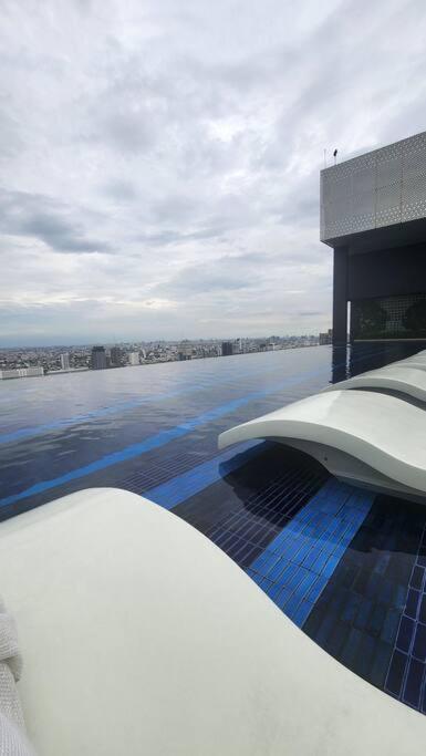 1 Bedroom Plus@42th Fl /2-3 Min Walk To Bts Mrt Ladprao * Bangkok