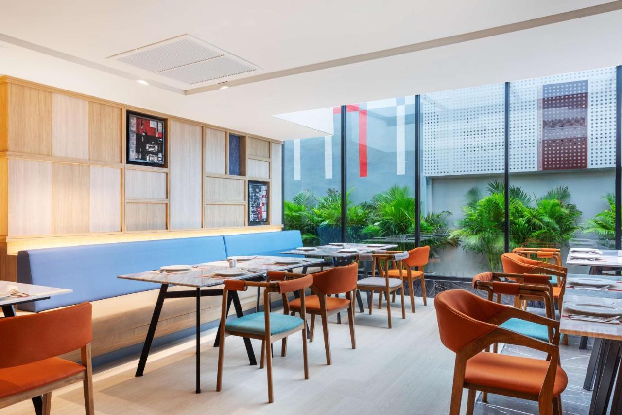Hotel Western Click Sathorn 11