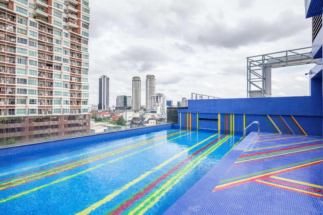 Western Click Sathorn 11 Bangkok