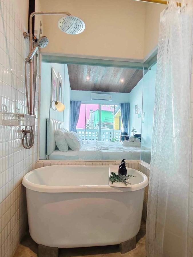 Mr Black & Ms White -self Check In Apartamento