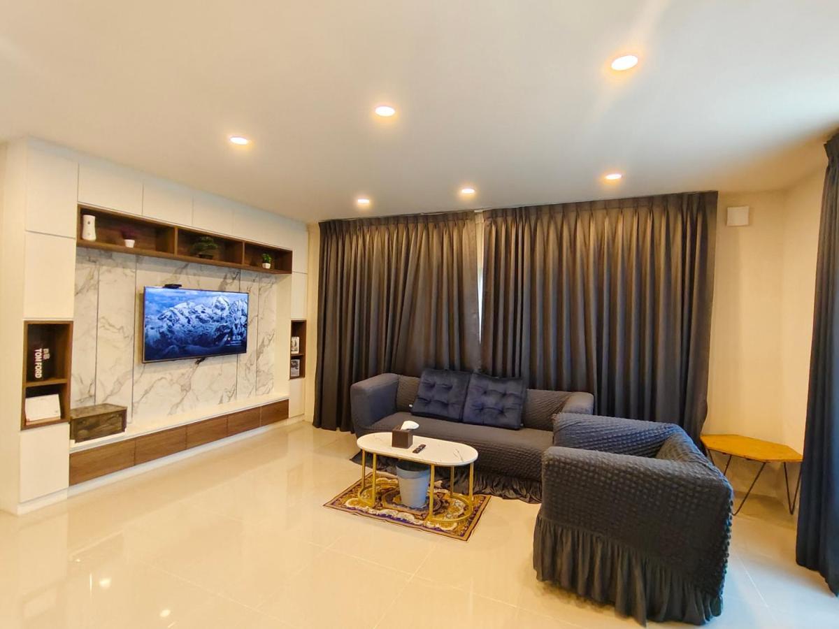 Peaceful Place In The Villa
