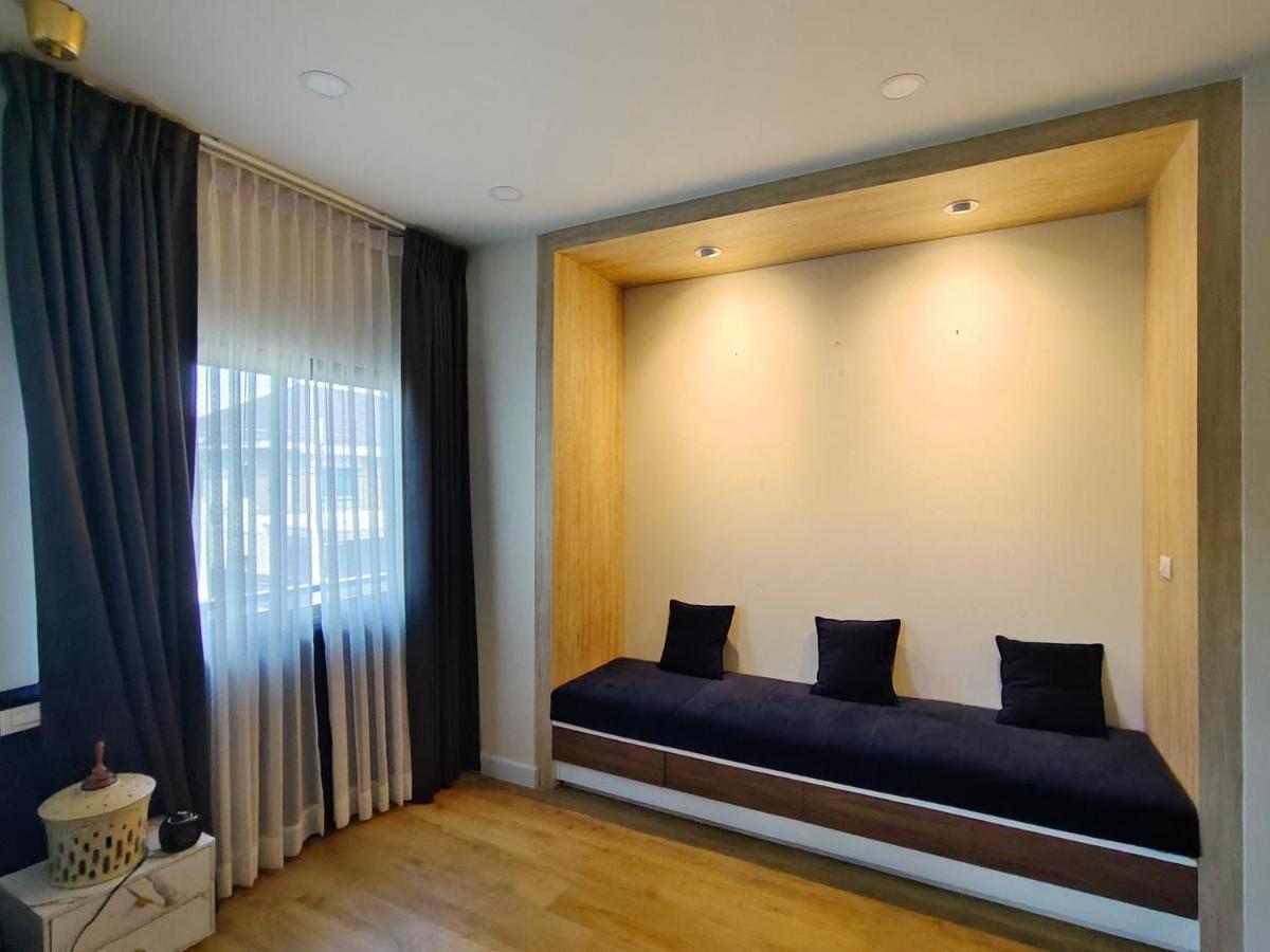 Peaceful Place In The Villa Bangkok