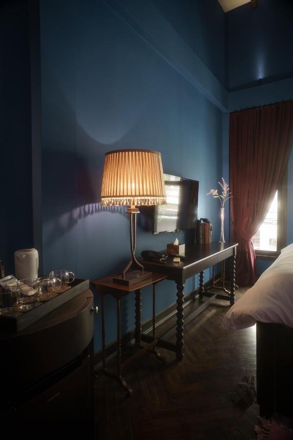 Hotel Baan Tuk Din Banguecoque