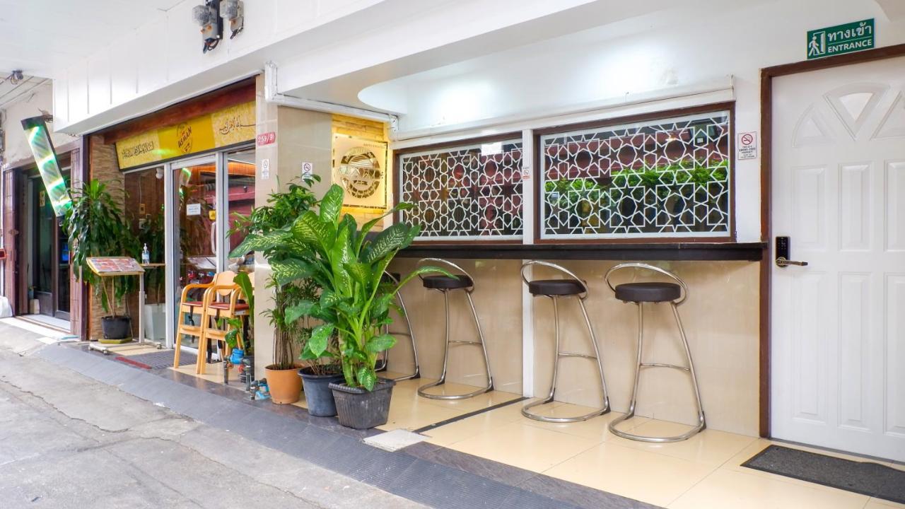 Hostel Usman Halal