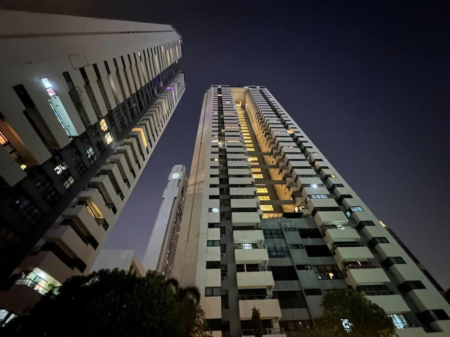 Sathorn Gardens By Ern Apartemen *