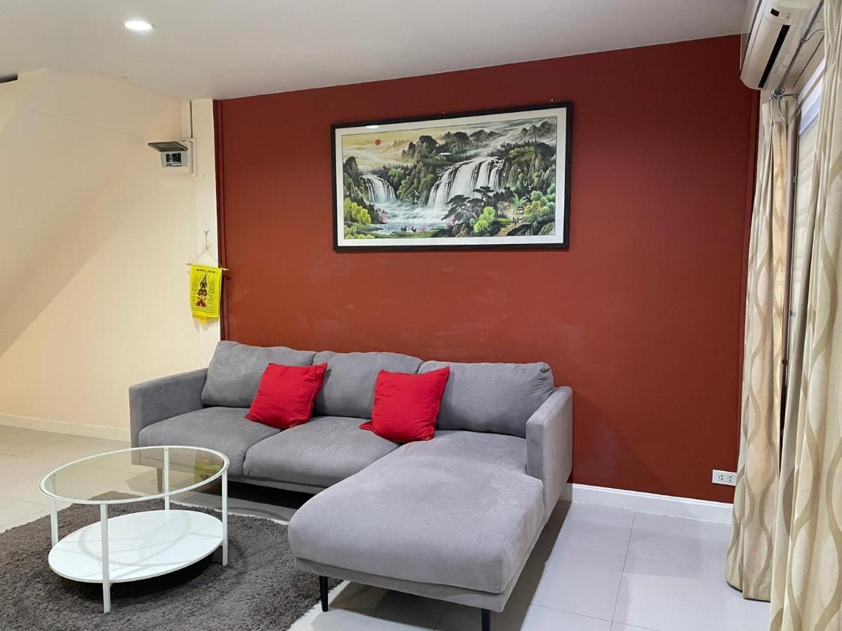 Townhouse 2 Floors @lertubon Watcharaphon *