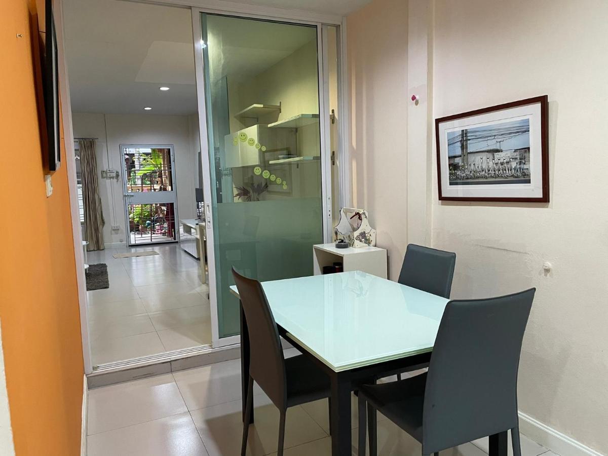 Apartment Townhouse 2 Floors @lertubon Watcharaphon Bangkok